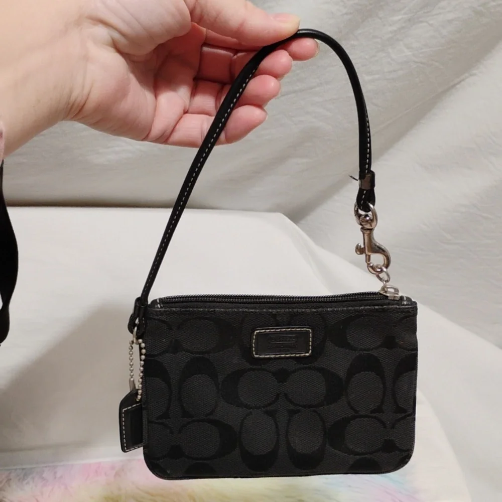 SALE! Coach Signature Print Vintage Crossbody Bag & Matching Mini Wristlet - Picture 5 of 16